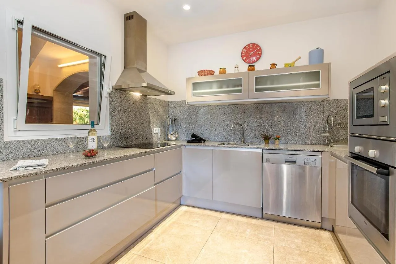 Family Villa Can Tomeu By Homevillas360 Pollenca Spain